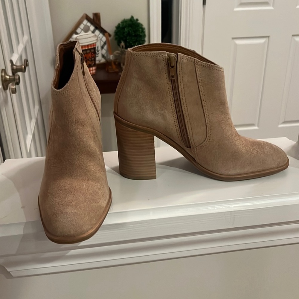 Brand new lucky brand boots